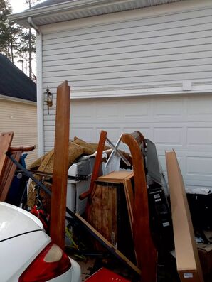 Furniture/Junk Removal in Huntersville, NC

"Very professional, quick, punctual and followed covid-19 guidelines. I had things to dispose of that I forgot to include in my pile and they assured me in removing it." -- Jonita G. (2)